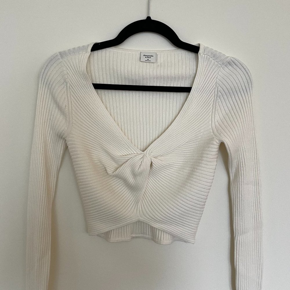 Abercrombie & Fitch White Sweater, XS